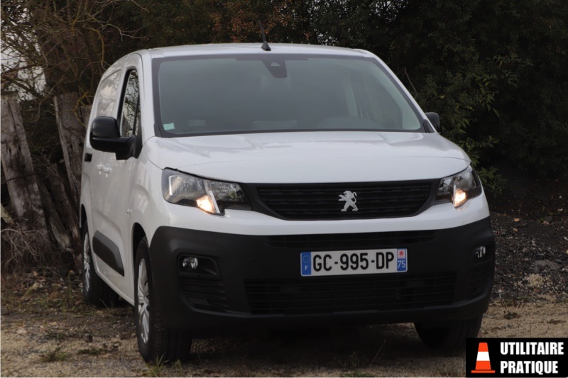 Essai Peugeot e Partner, 5 choses à retenir, la face avant est propre au peugeot e partner