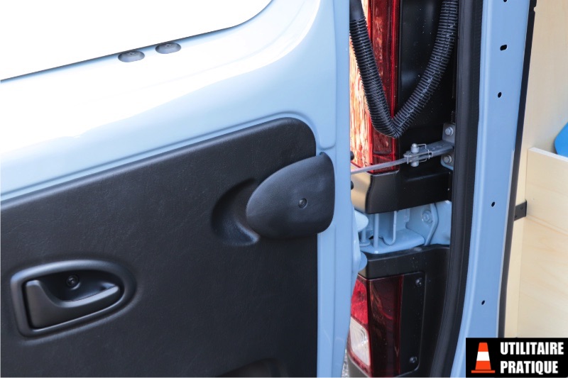 systeme pour liberer la porte battante sans se pincer les doigts systeme pour liberer la porte battante sans se pincer les doigts