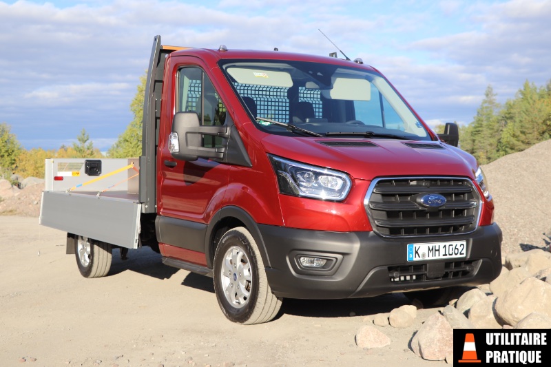 Essai Ford Transit hybride mHEV plateau, points à retenir, essai ford transit hybride mhev plateau les points a retenir