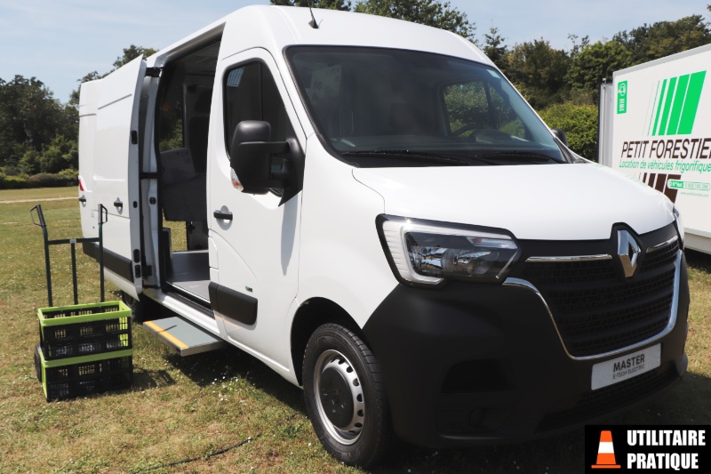 Renault Master E Tech électrique messagerie par Qstomize, renault master e tech electrique messagerie par qstomize