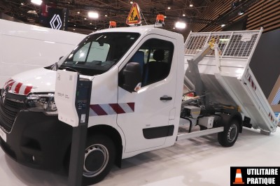 Renault Master E-Tech électrique avec bras et caisson Cornut