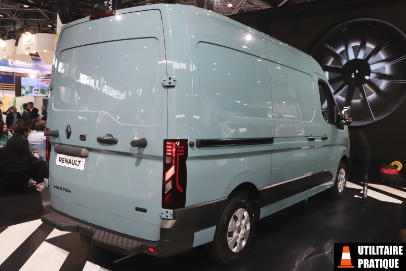 design arriere du renault master 2024