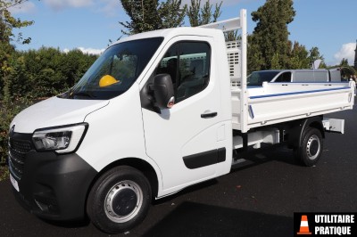 Benne acier Kerock de Gruau sur Renault Master électrique