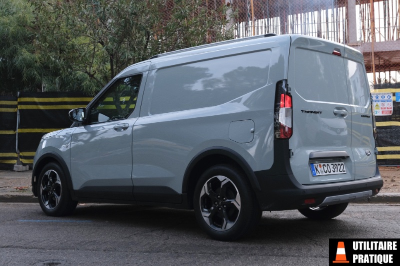 design arriere de ford transit courier 2024