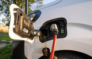 utilitaire electrique en charge